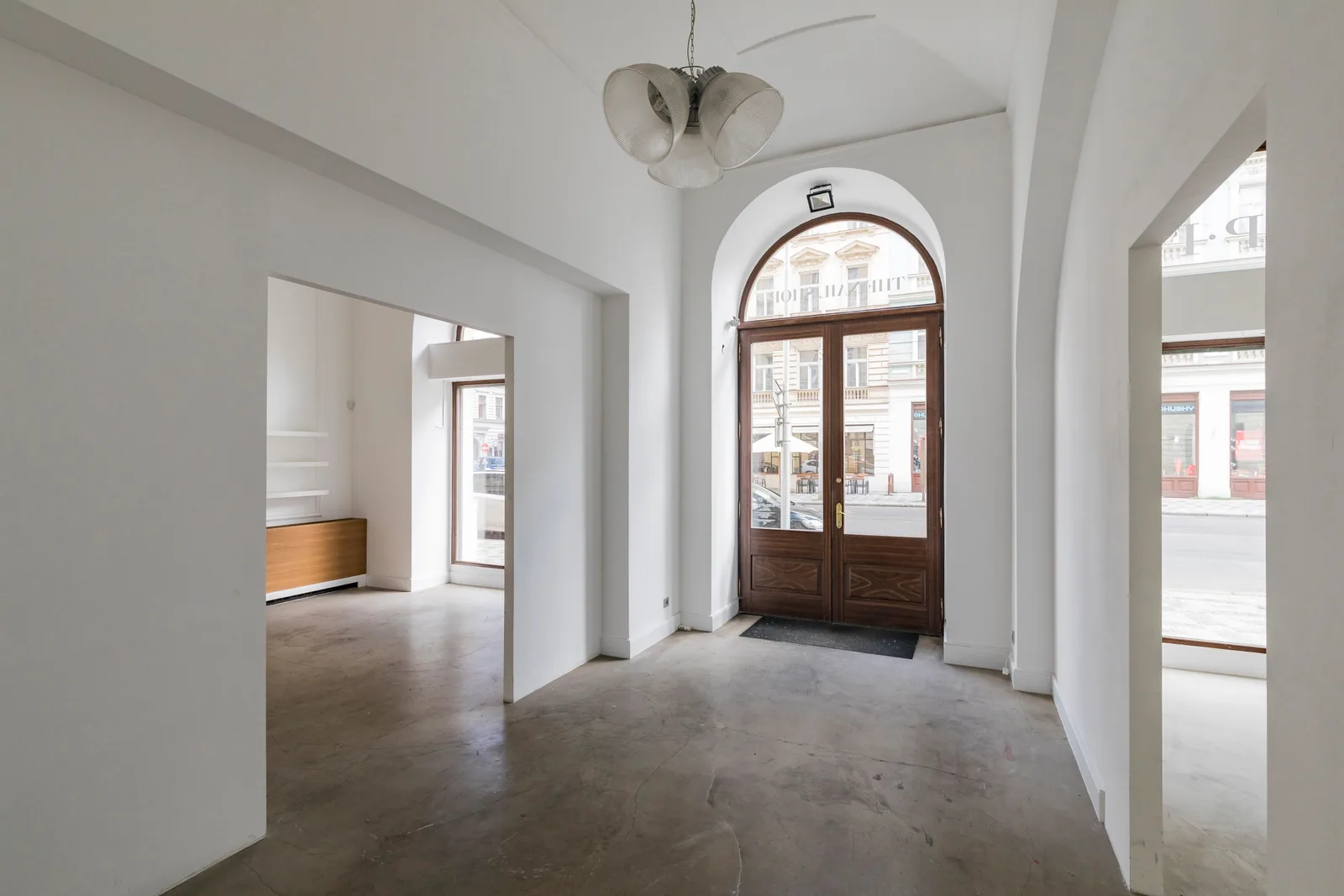 Újezd, ground-floor commercial space with arched entrance